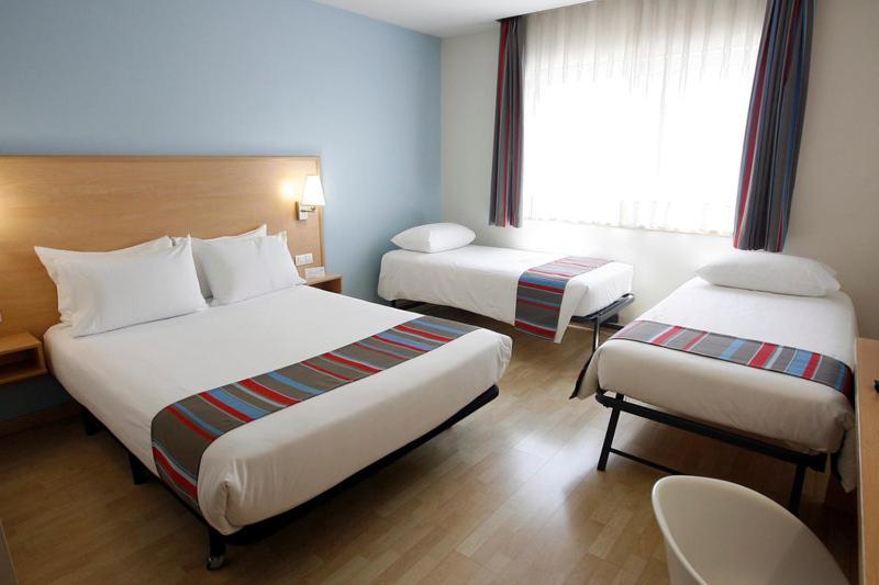 Travelodge Torrelaguna Madrid Room photo